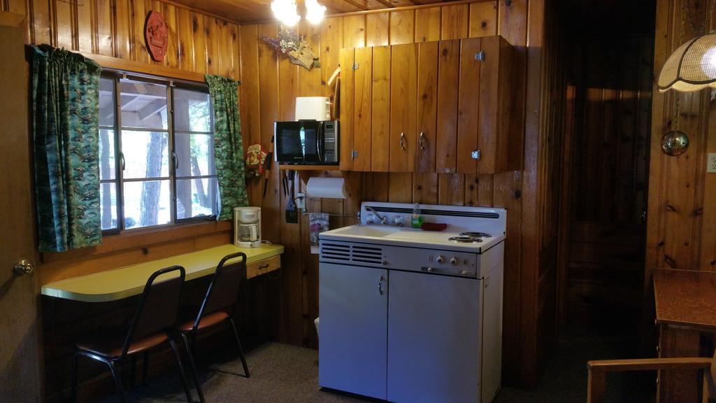 Hidden Rest Cabins Villa Пайнтоп-Лейксайд Екстериор снимка
