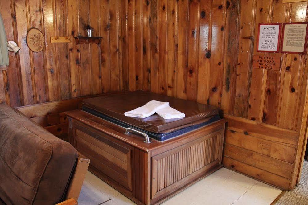 Hidden Rest Cabins Villa Пайнтоп-Лейксайд Екстериор снимка