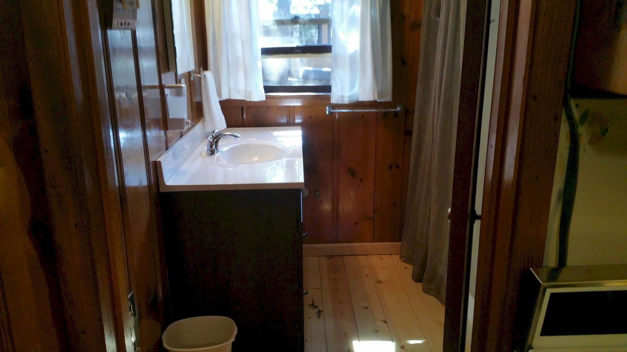 Hidden Rest Cabins Villa Пайнтоп-Лейксайд Екстериор снимка